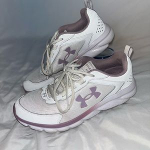 Under Armour Sneakers